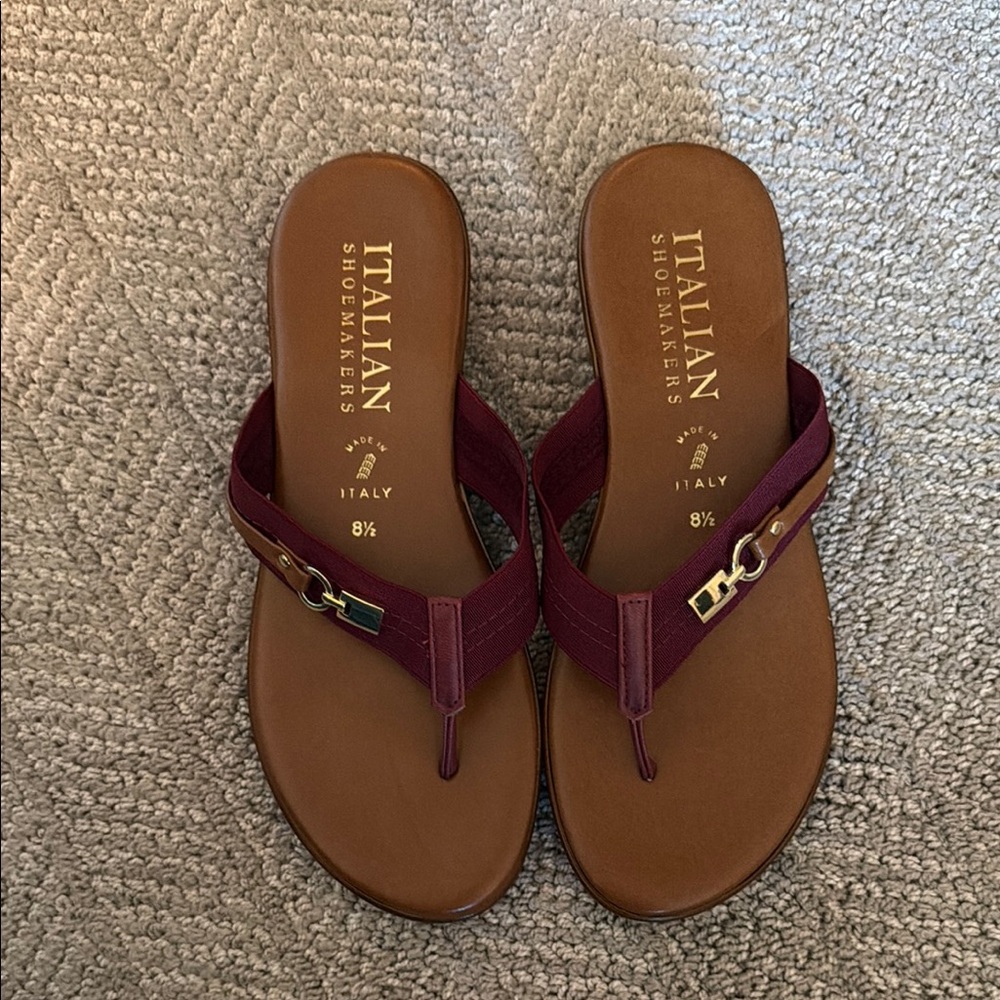 Italian Shoemakers Women's Burgundy Thong Sandals